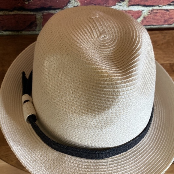 Classic Fedora Braided Hat White with Black Belt - Picture 6 of 9